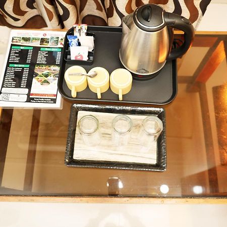 Hotel Sachidanand Ширді Екстер'єр фото