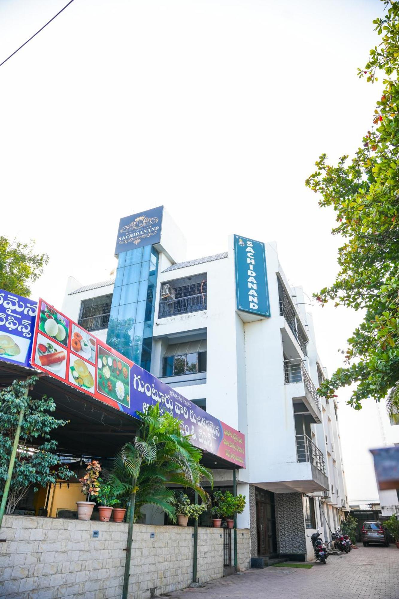Hotel Sachidanand Ширді Екстер'єр фото